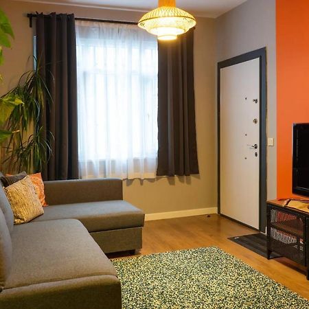 Cosy Flat With A Garden In Central Kadikoy اسطنبول المظهر الخارجي الصورة