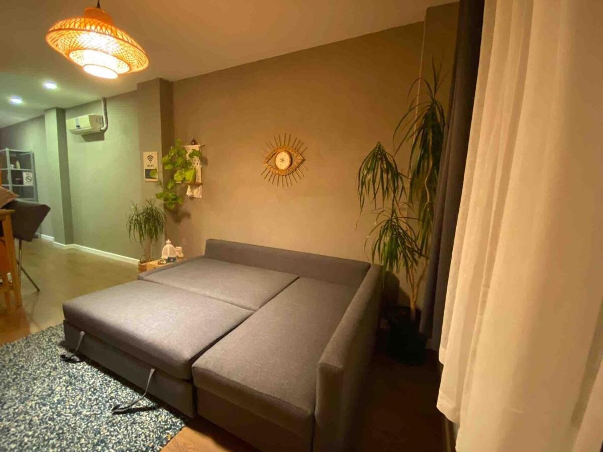 Cosy Flat With A Garden In Central Kadikoy اسطنبول المظهر الخارجي الصورة